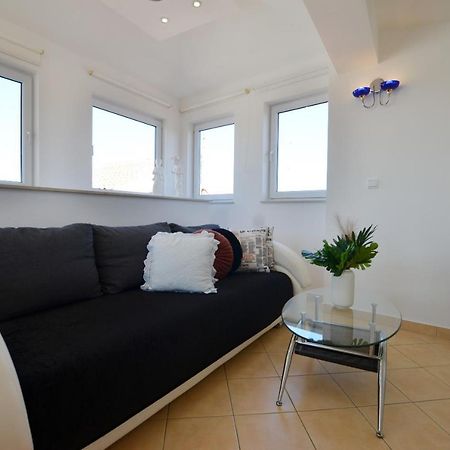 רוביני Peter Apartment מראה חיצוני תמונה