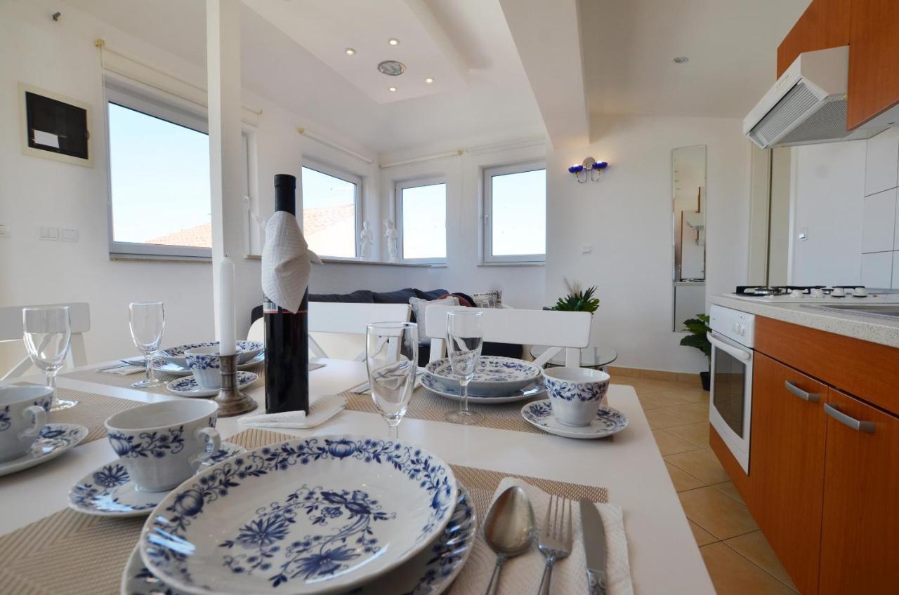 רוביני Peter Apartment מראה חיצוני תמונה