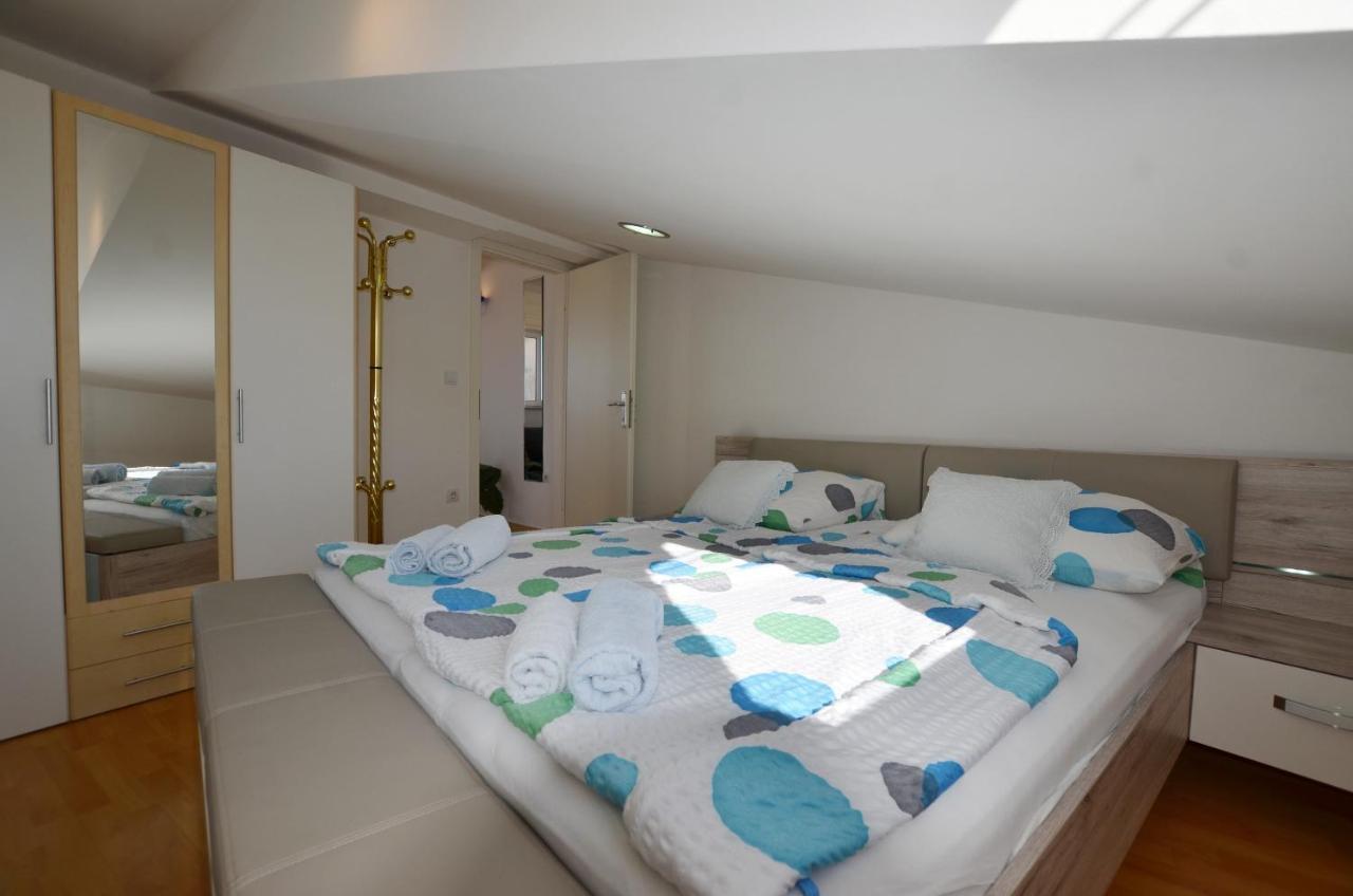 רוביני Peter Apartment מראה חיצוני תמונה