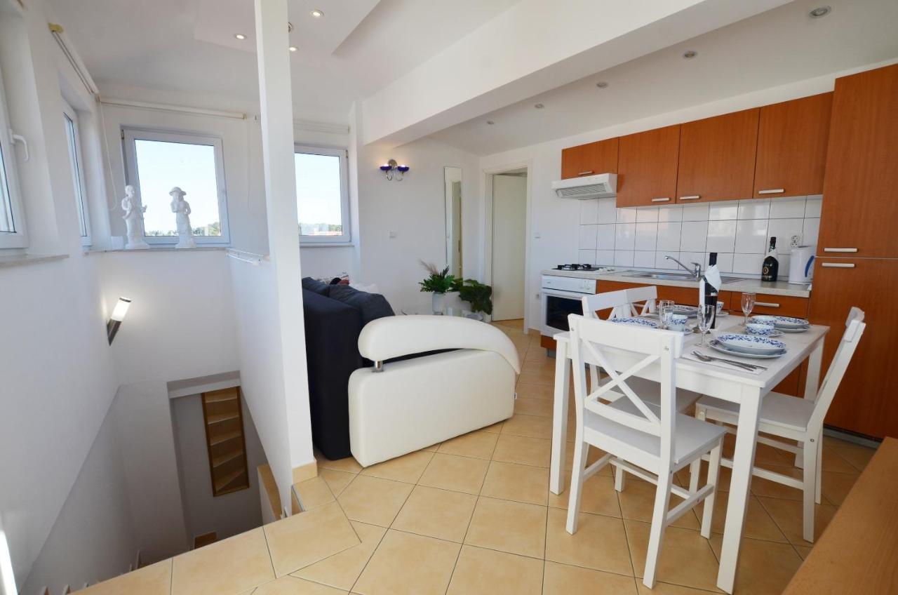 רוביני Peter Apartment מראה חיצוני תמונה